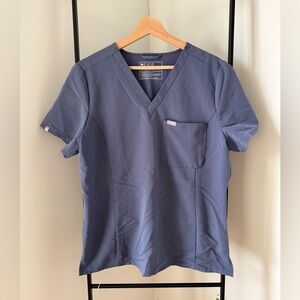 FIGS Technical Collection Scrub Top, size L